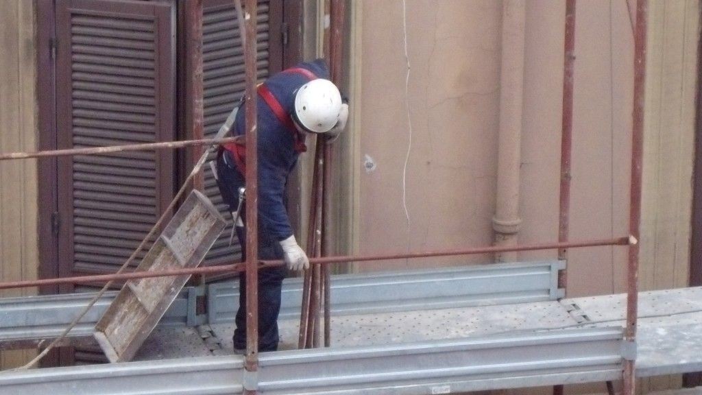 wpid-12447_lavoratoriedili.jpg