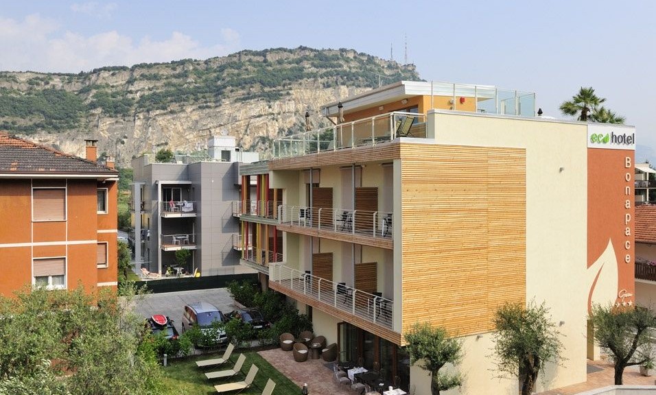 wpid-19039_ECOHotelB.jpg