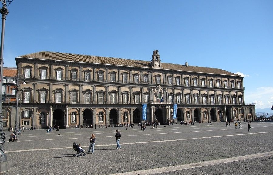wpid-21502_PalazzoRealeNapoli.jpg
