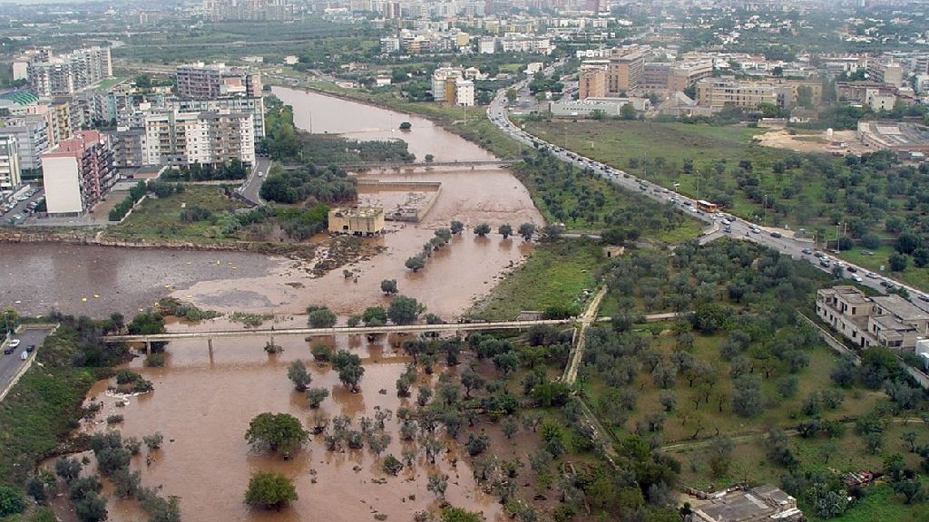 wpid-24023_alluvionebariottobre.jpg