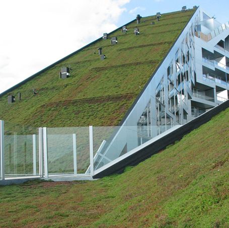 wpid-7934_Houseslopingroof.jpg