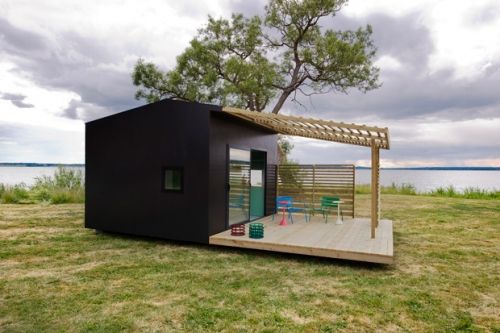 wpid-9679_minihouse.jpg
