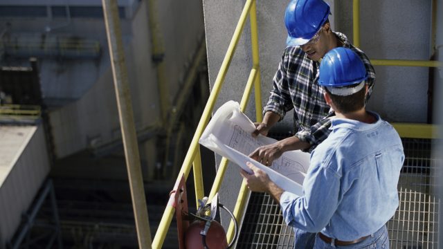 Valutazione dei rischi nei lavori in quota: una metodologia per pianificare la sicurezza dei lavoratori Valutazione dei rischi nei lavori in quota: una metodologia per pianificare la sicurezza dei lavoratori